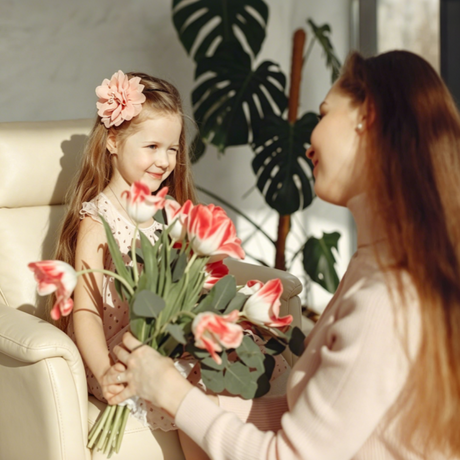 Mother’s Day Gift Guide 2026: Thoughtful Recliner Picks for Every Mom