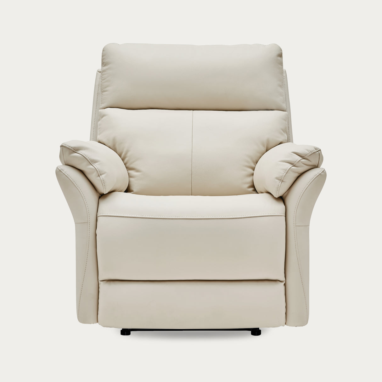 the front of manual recliner chair R1