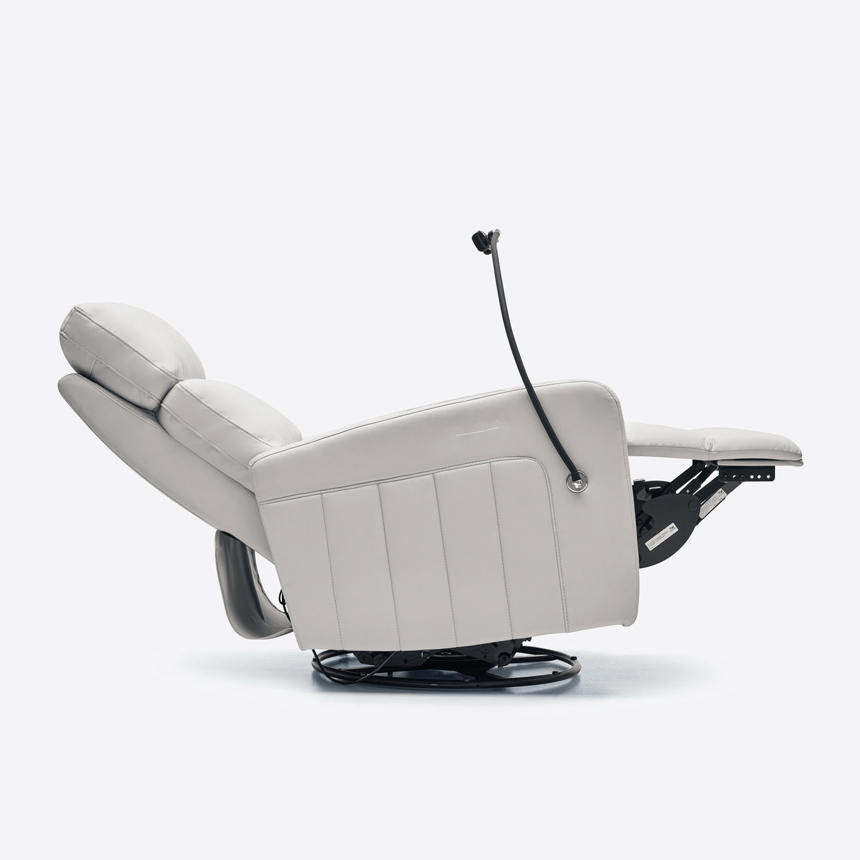 Airsky 0 gravity Recliner chair fully reclined position, perfect for resting, reading, or nursing